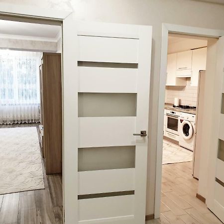 Center Apartment On Albisoara Street Chişinău Extérieur photo