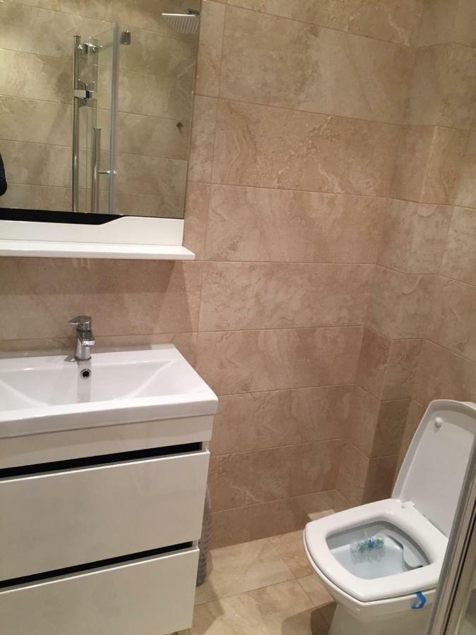 Center Apartment On Albisoara Street Chişinău Extérieur photo