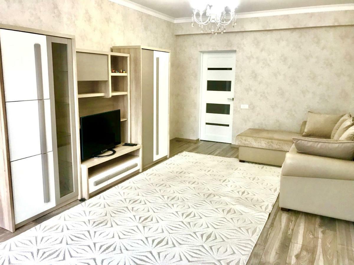 Center Apartment On Albisoara Street Chişinău Extérieur photo