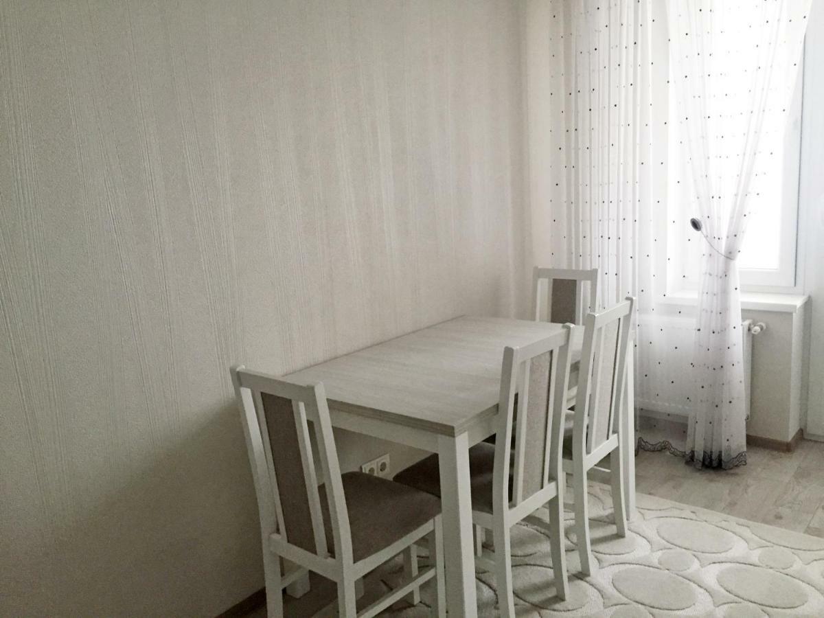 Center Apartment On Albisoara Street Chişinău Extérieur photo