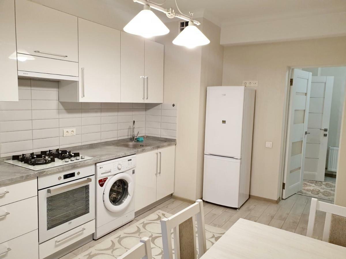 Center Apartment On Albisoara Street Chişinău Extérieur photo