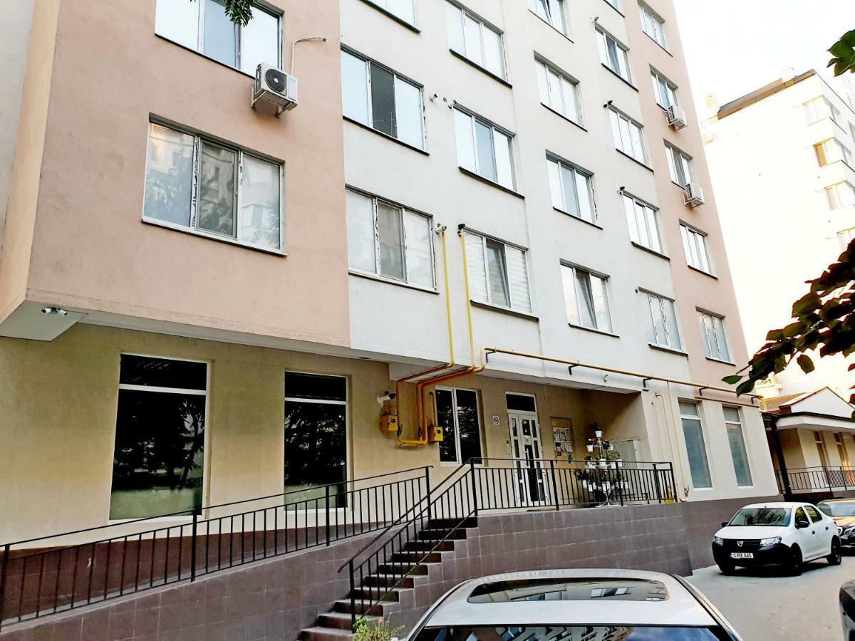 Center Apartment On Albisoara Street Chişinău Extérieur photo