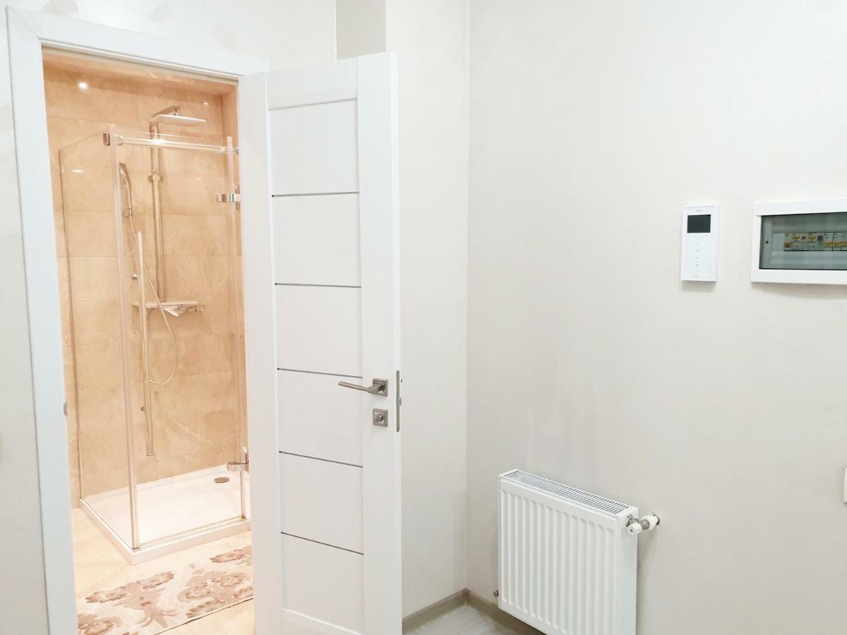 Center Apartment On Albisoara Street Chişinău Extérieur photo