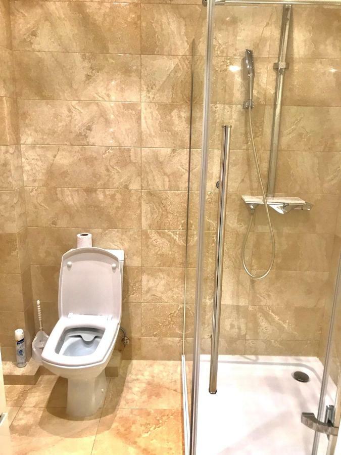 Center Apartment On Albisoara Street Chişinău Extérieur photo